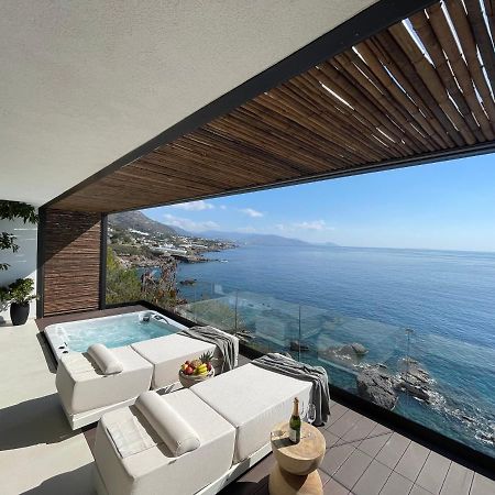 Mystique Luxury Suite Ahliá Kültér fotó