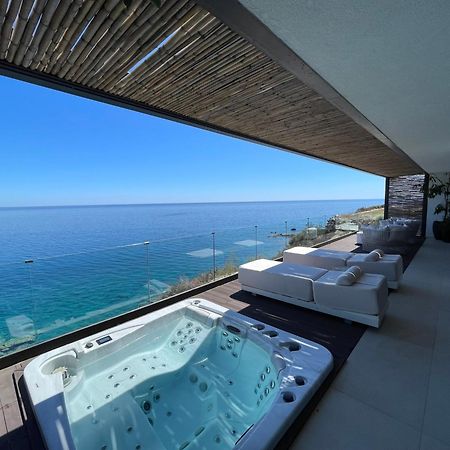 Mystique Luxury Suite Ahliá Kültér fotó