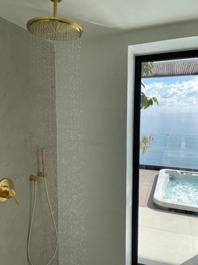 Mystique Luxury Suite Ahliá Kültér fotó