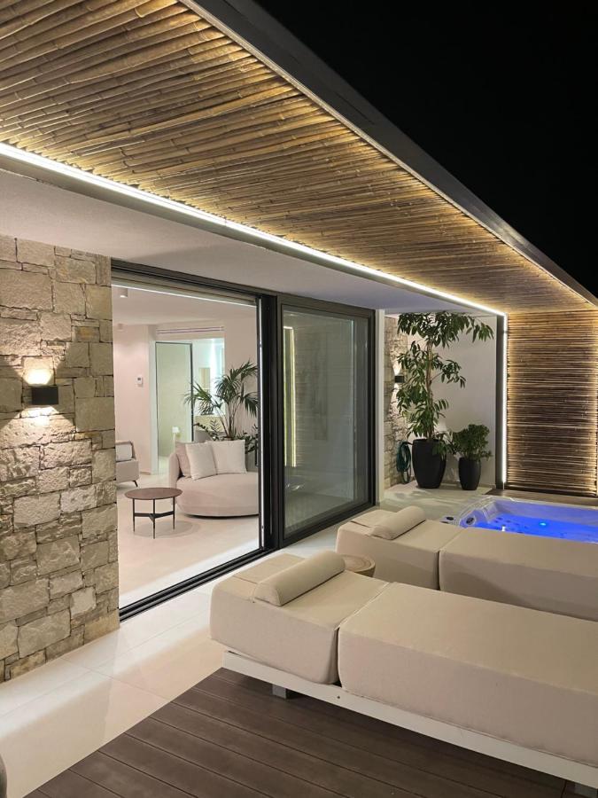 Mystique Luxury Suite Ahliá Kültér fotó
