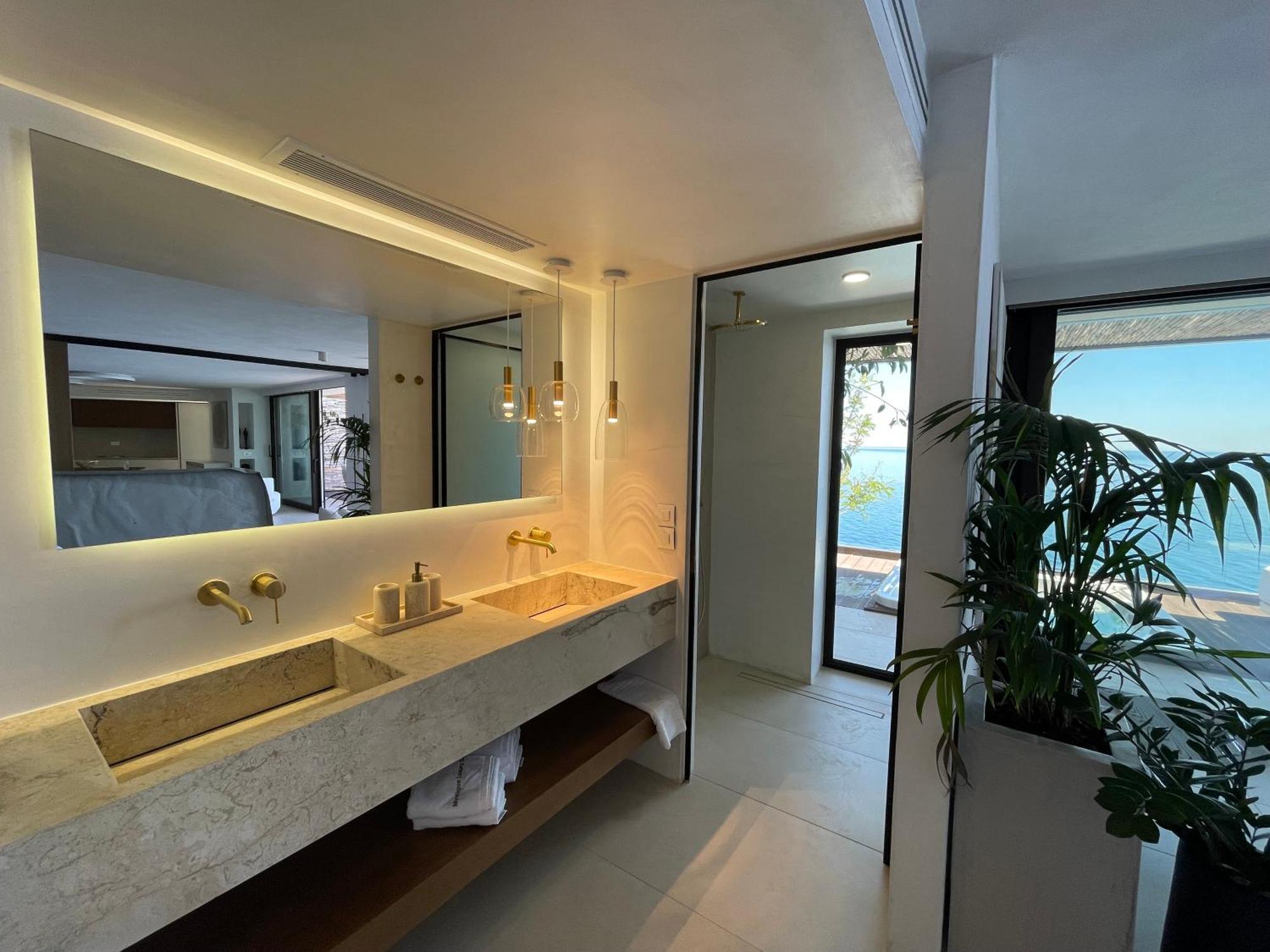 Mystique Luxury Suite Ahliá Kültér fotó