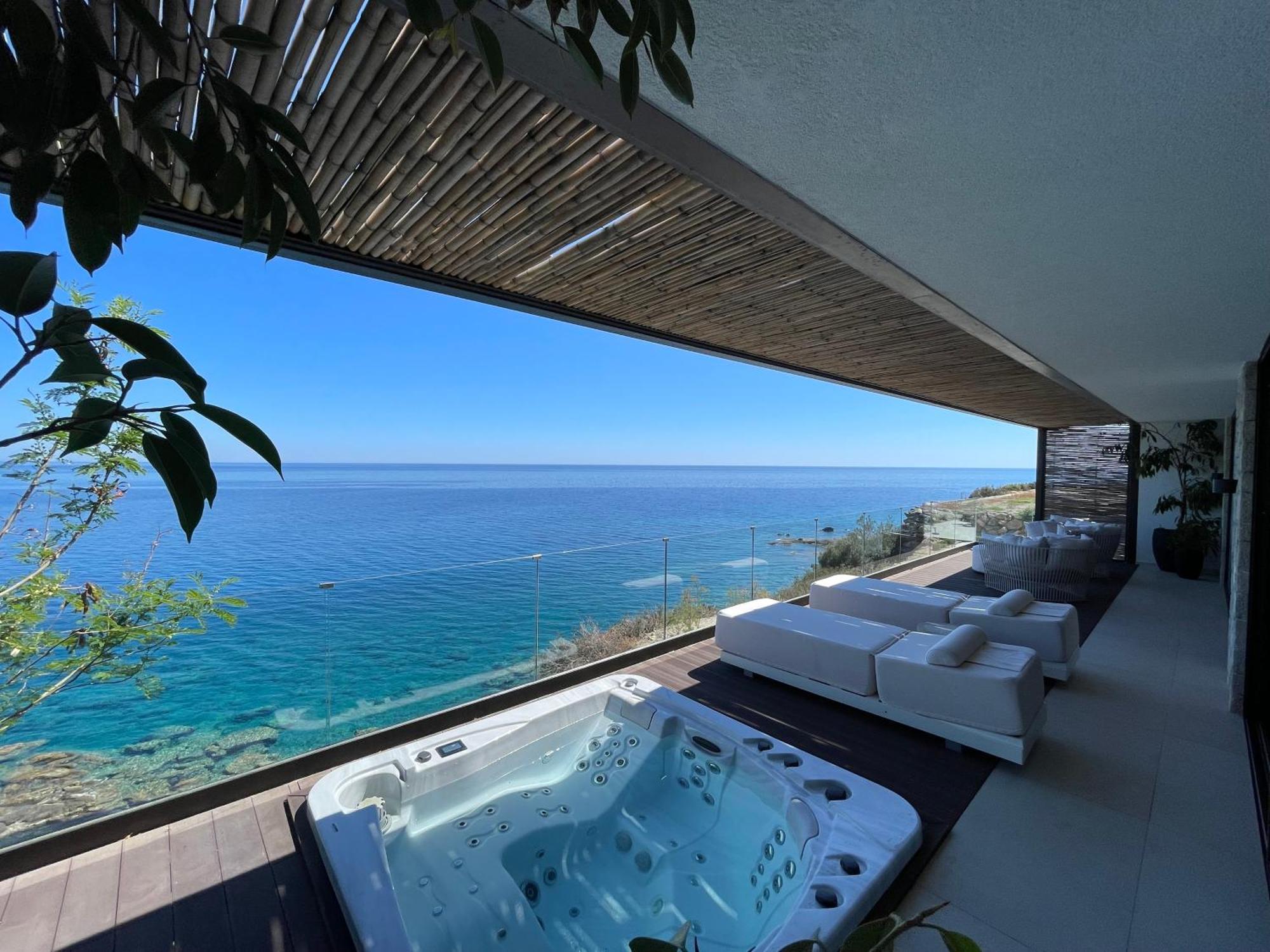 Mystique Luxury Suite Ahliá Kültér fotó